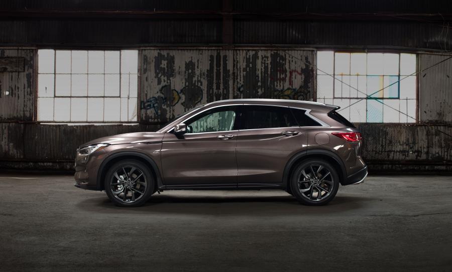  Infiniti QX50 2.0t AWD 2018 года  (NA) (фото 42 из 76)